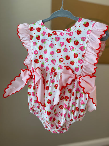 Ruffle Strawberry Bubble